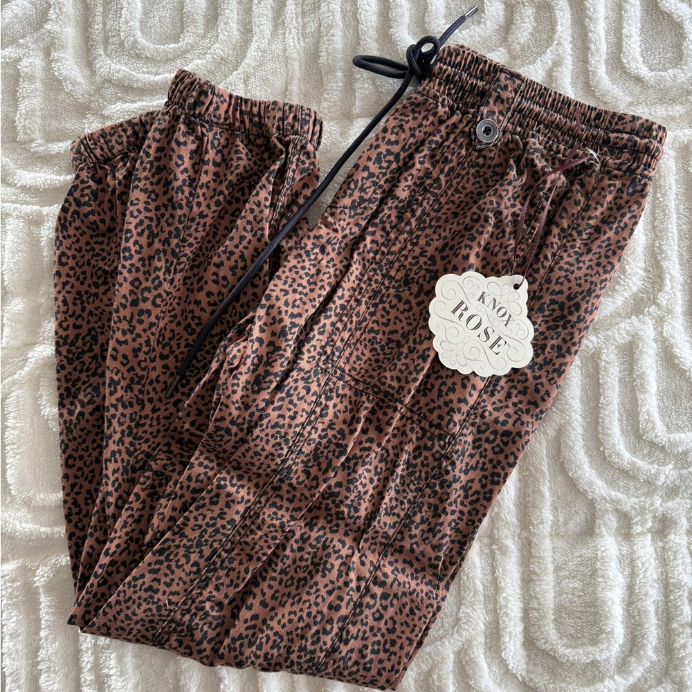 Knox Rose Brown Leopard Print Pants